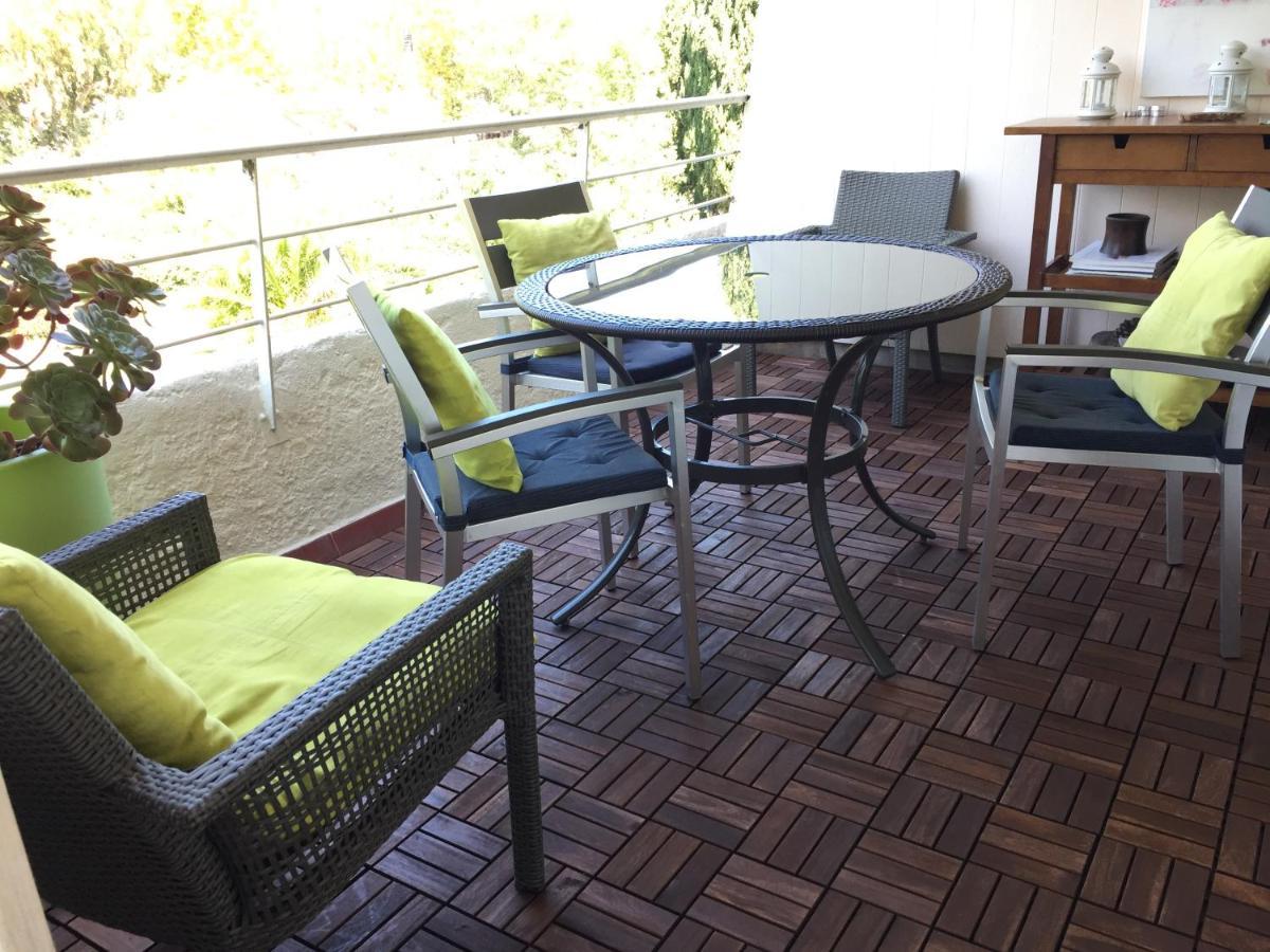 Studio centre Saint Tropez parking piscine wifi vue mer Esterno foto