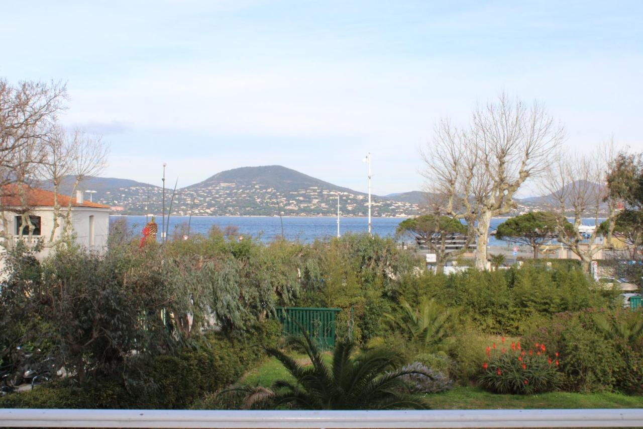 Studio centre Saint Tropez parking piscine wifi vue mer Esterno foto